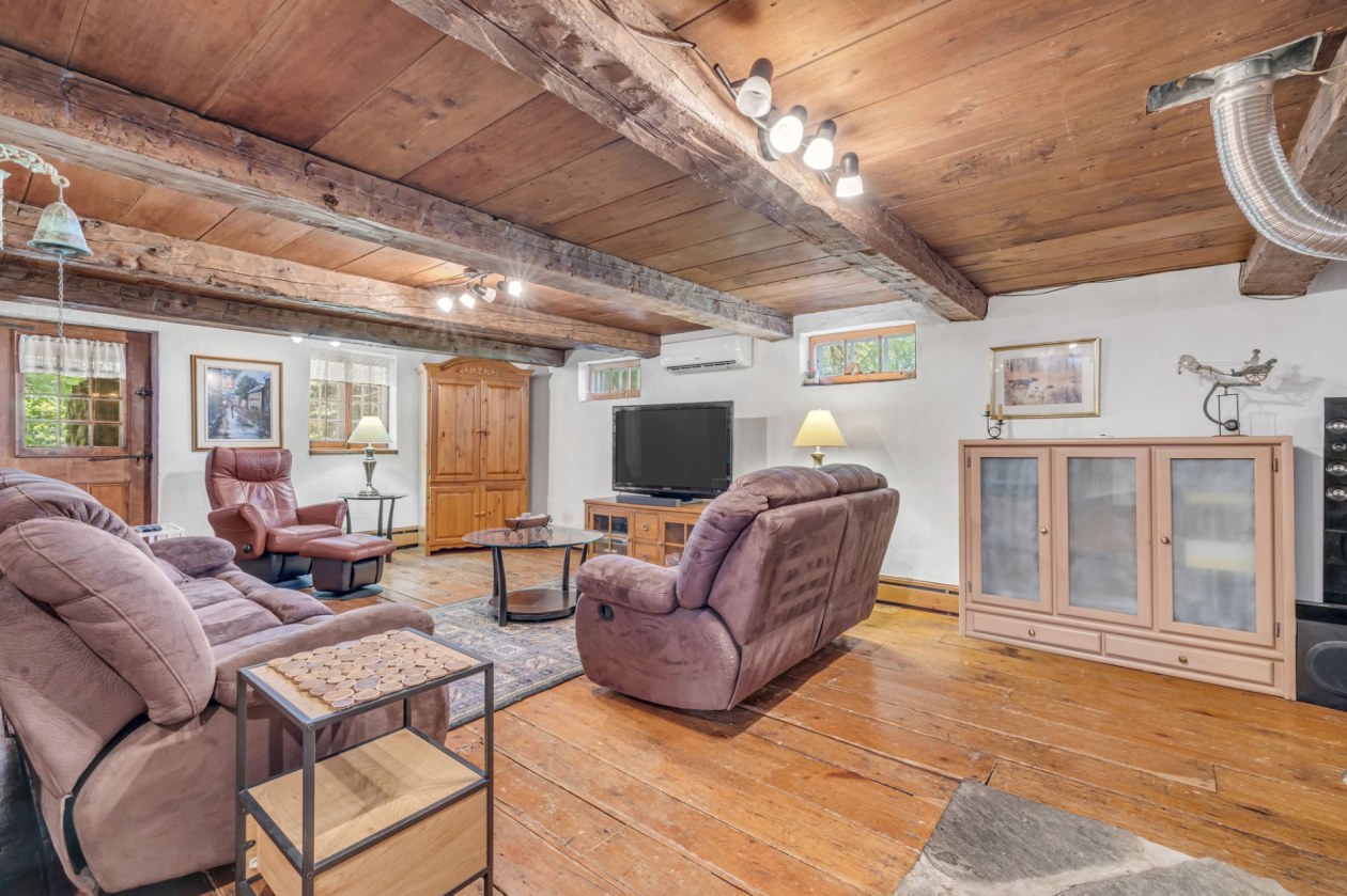 Salle familiale — 493, Route du Fleuve, Beaumont, G0R1C0, Beaumont