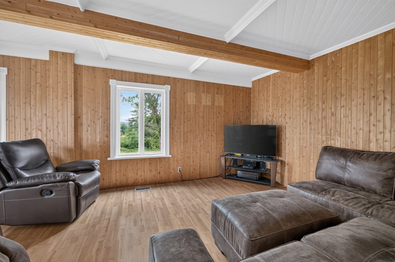 Salon — 412, Rue Principale, Saint-Gabriel-de-Rimouski, G0K1M0, Saint-Gabriel-de-Rimouski