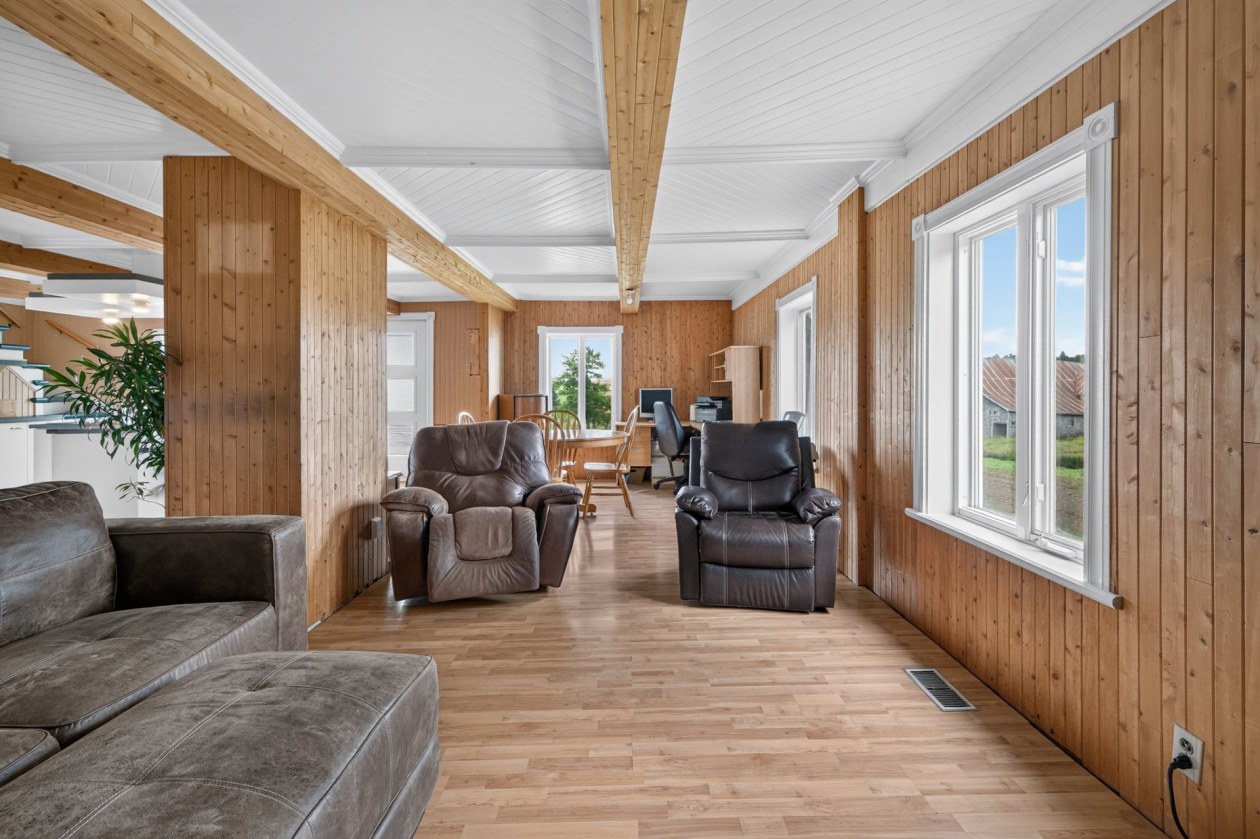 Salon — 412, Rue Principale, Saint-Gabriel-de-Rimouski, G0K1M0, Saint-Gabriel-de-Rimouski