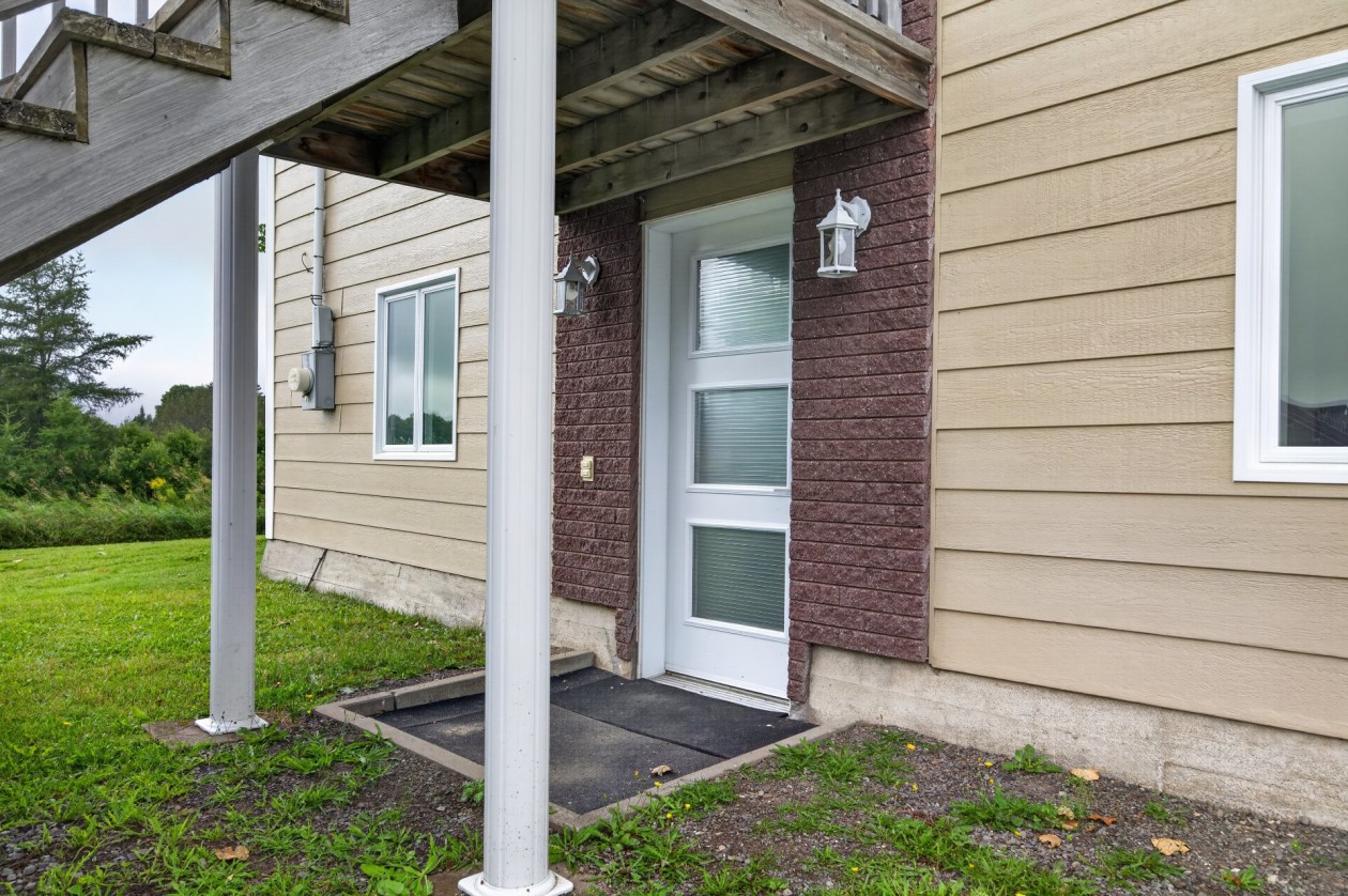 Entrée extérieure — 412, Rue Principale, Saint-Gabriel-de-Rimouski, G0K1M0, Saint-Gabriel-de-Rimouski
