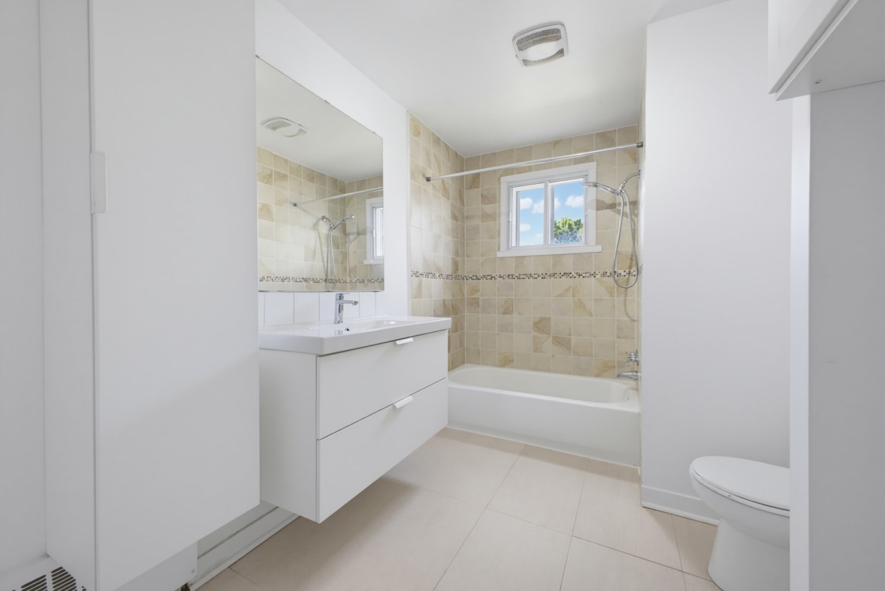 Salle de bains — 485, Rue Wilfrid, Saint-Jérôme, J7Z2J9, Saint-Jérôme