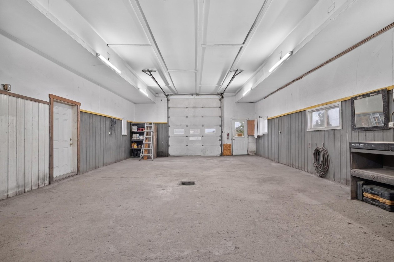 Garage — 412, Rue Principale, Saint-Gabriel-de-Rimouski, G0K1M0, Saint-Gabriel-de-Rimouski