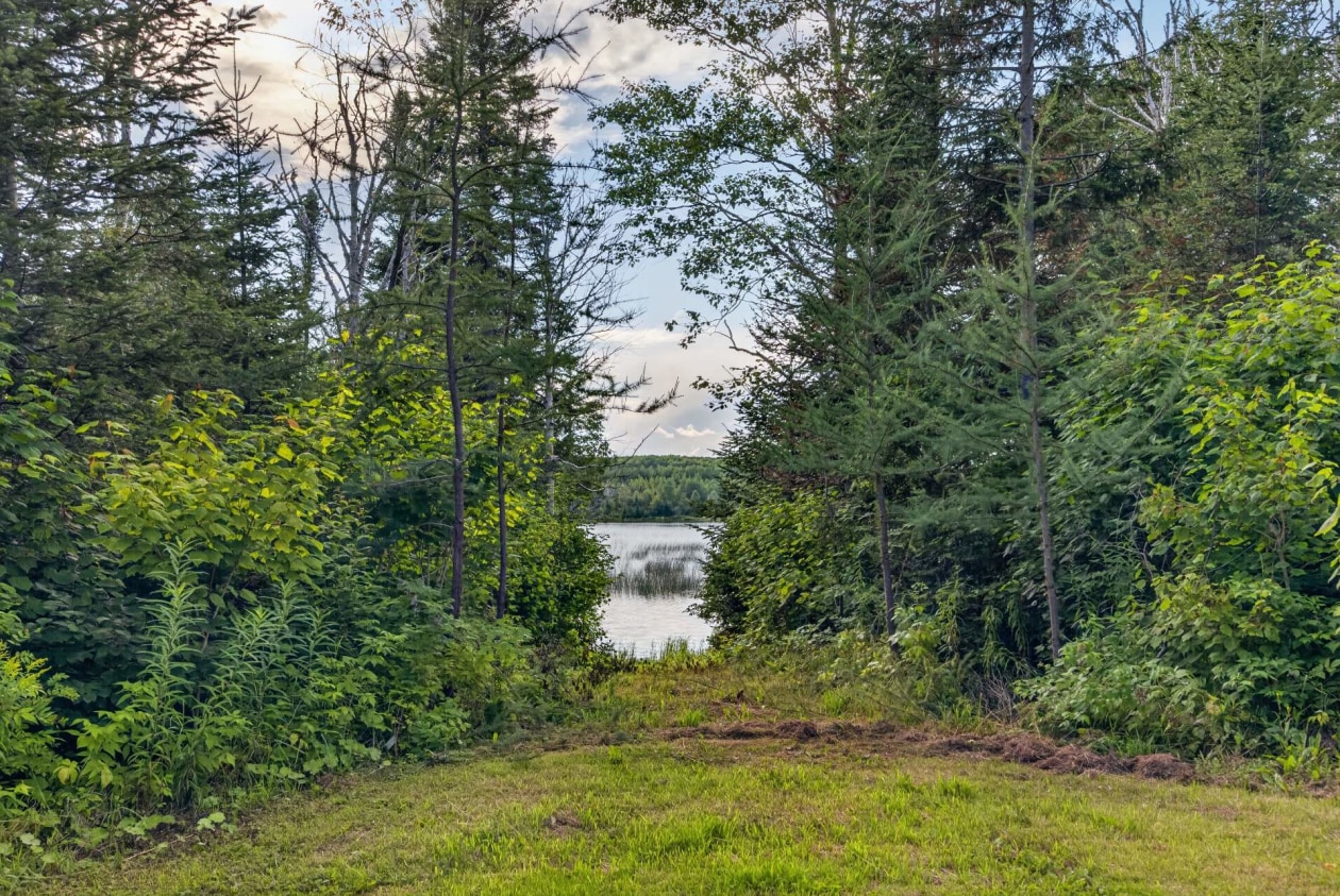 Accès au plan d'eau — 19, Ch. du Lac-des-Joncs, Les Hauteurs, G0K1C0, Les Hauteurs
