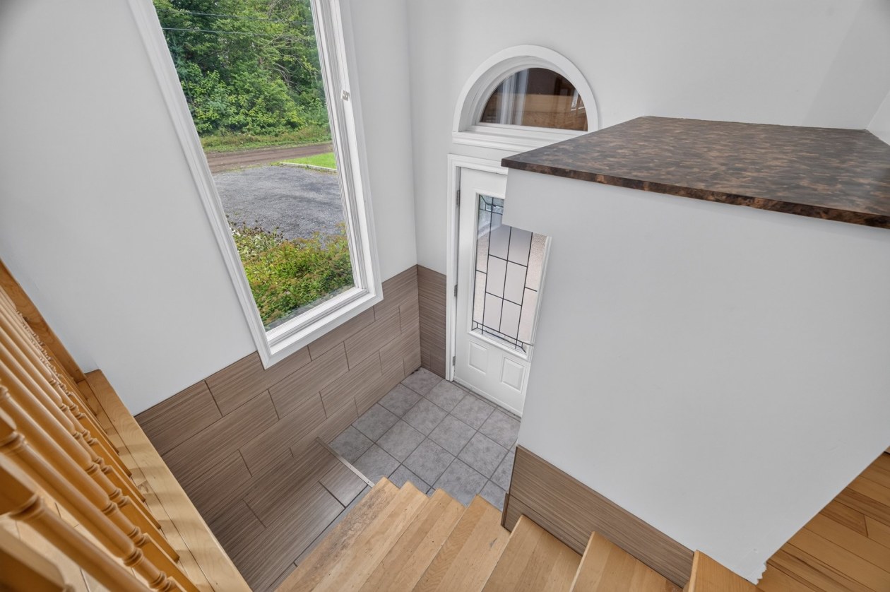 Hall d'entrée — 19, Ch. du Lac-des-Joncs, Les Hauteurs, G0K1C0, Les Hauteurs