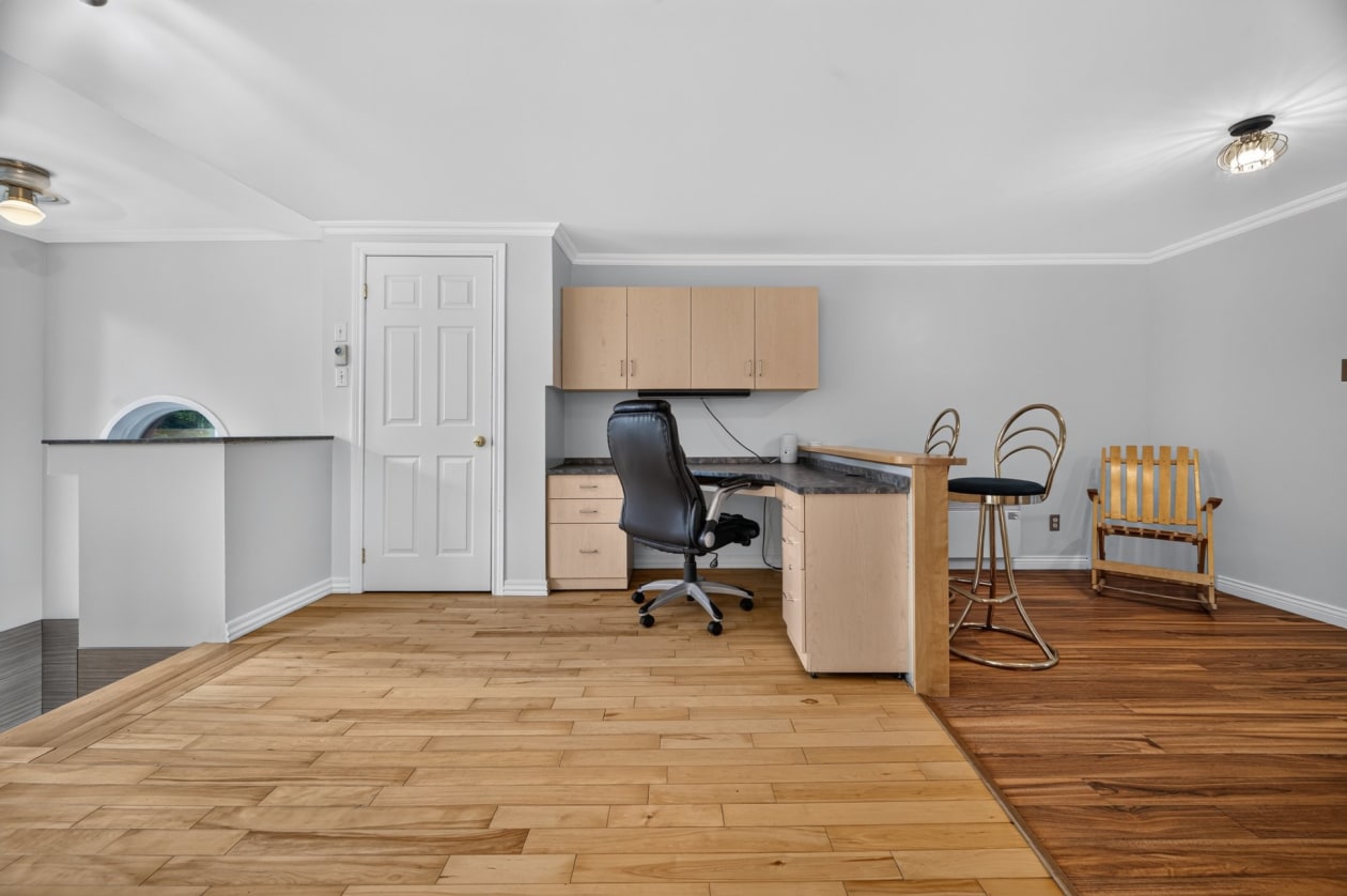 Bureau — 19, Ch. du Lac-des-Joncs, Les Hauteurs, G0K1C0, Les Hauteurs