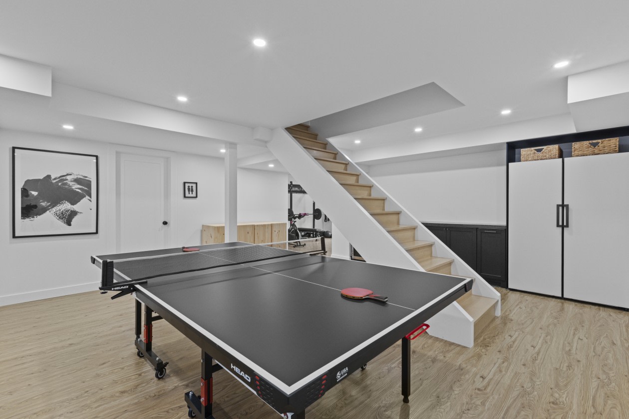Salle de jeux — 126 Rue Du Sommet, Saint-Colomban, J5K 1L5, Saint-Colomban