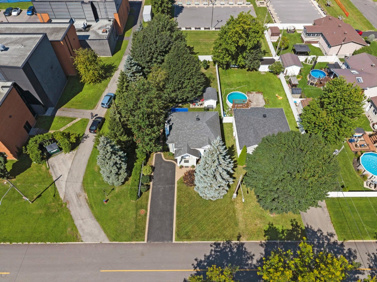 Photo aérienne — 209, Rue Pierre-Dupuis, Saint-Constant, J5A1X4, Saint-Constant