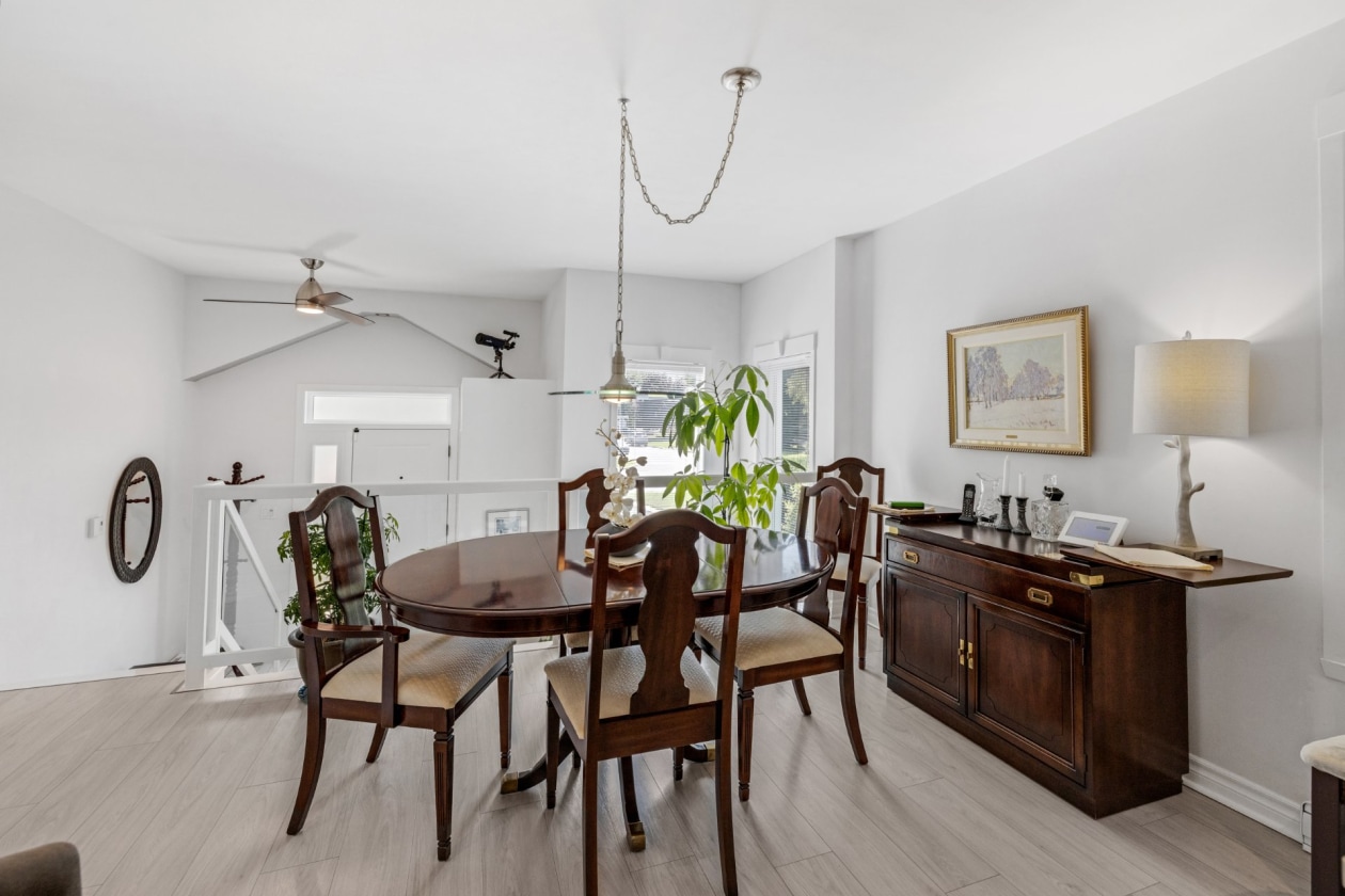 Salle à manger — 209, Rue Pierre-Dupuis, Saint-Constant, J5A1X4, Saint-Constant