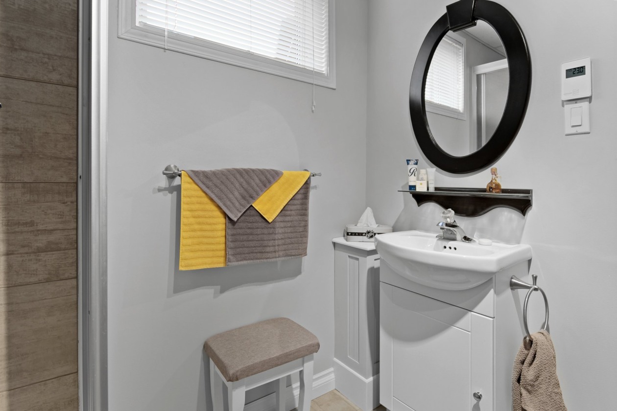 Bathroom — 3569, Rg St-Pierre, Saguenay (Chicoutimi), G7H0G1, Saguenay (Chicoutimi)