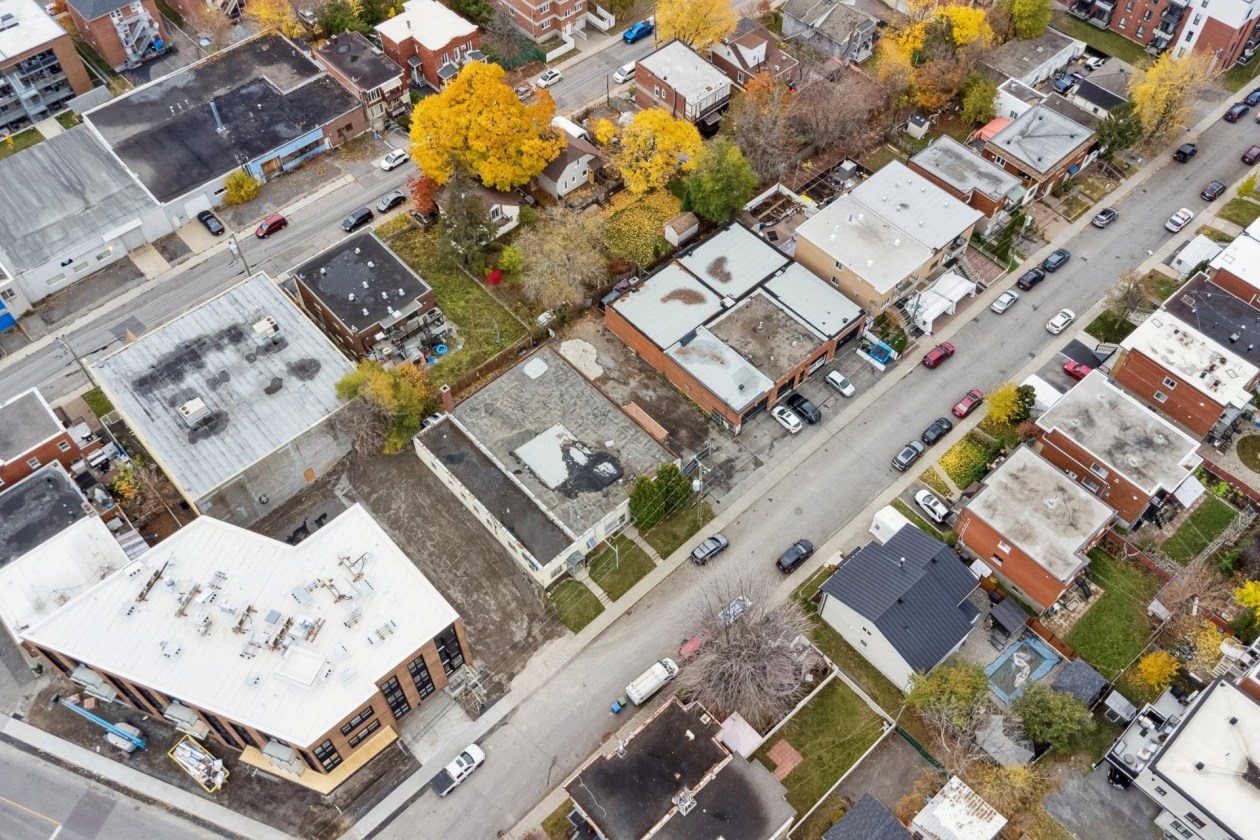 Drone shot — Av. Éthier, Montréal (Montréal-Nord), H1H3H5, Montréal (Montréal-Nord)