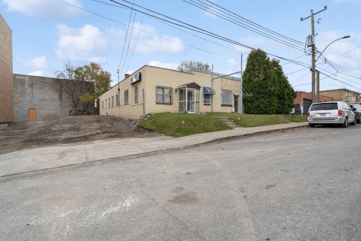 Facade — Av. Éthier, Montréal (Montréal-Nord), H1H3H5, Montréal (Montréal-Nord)