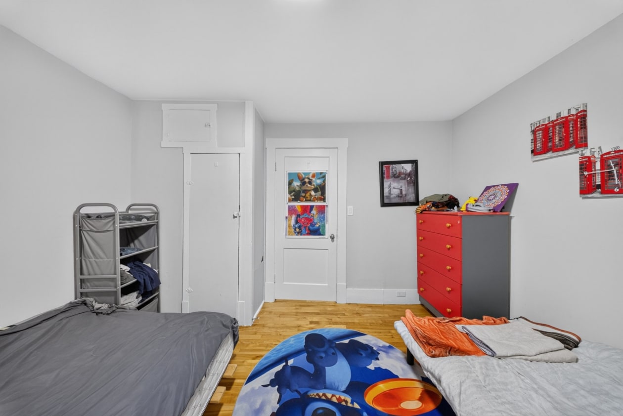 Chambre à coucher — 68 - 70, Rue Angus N., East Angus, J0B1R0, East Angus