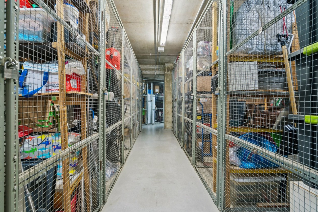 Rangement — 7075, Boul. Gouin E., 904, Montréal (Rivière-des-Prairies/Pointe-aux-Trembles), H1E5A8, Montréal (Rivière-des-Prairies/Pointe-aux-Trembles)