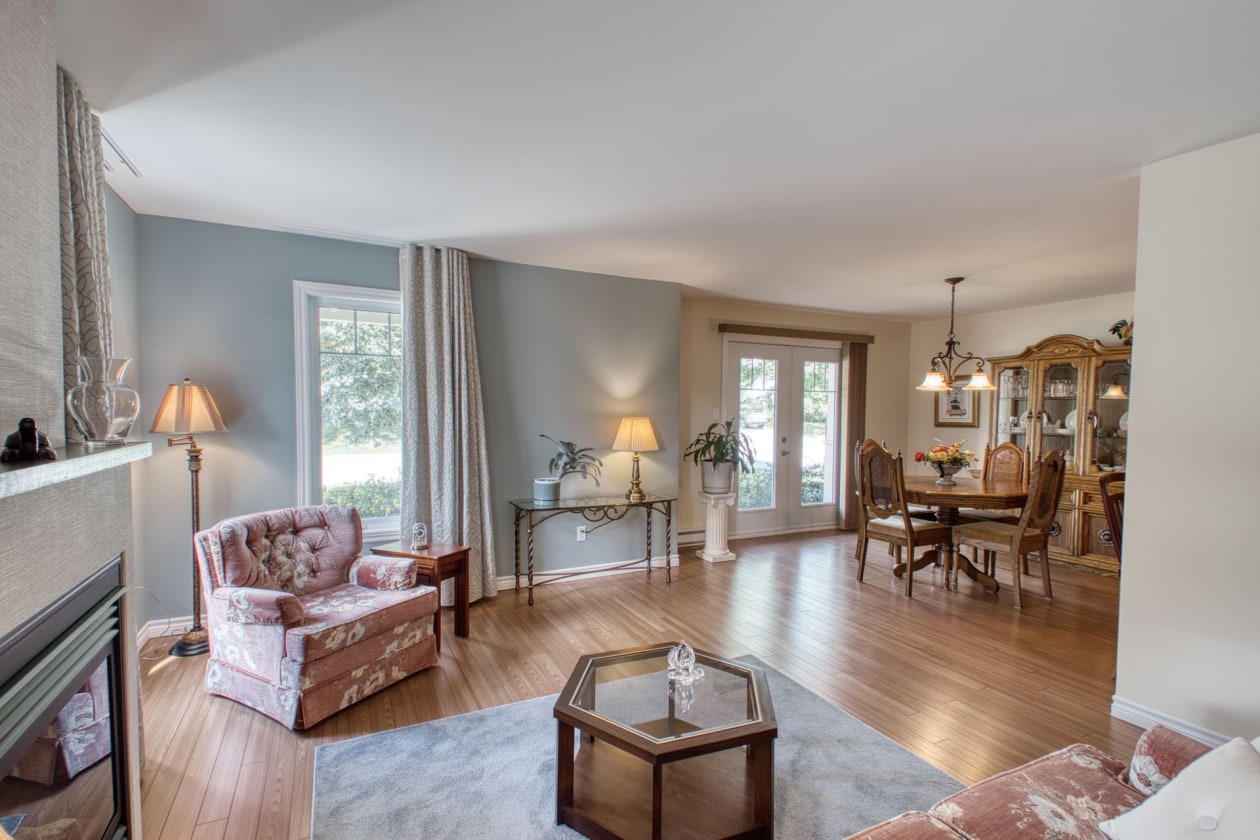 Salon — 4239, Rue Pavillon, Sherbrooke (Brompton/Rock Forest/Saint-Élie/Deauville), J1N0J4, Sherbrooke (Brompton/Rock Forest/Saint-Élie/Deauville)