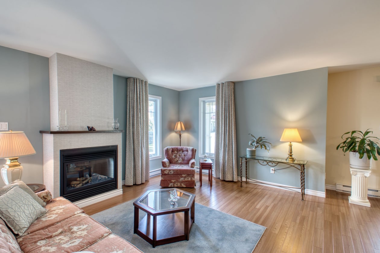 Salon — 4239, Rue Pavillon, Sherbrooke (Brompton/Rock Forest/Saint-Élie/Deauville), J1N0J4, Sherbrooke (Brompton/Rock Forest/Saint-Élie/Deauville)