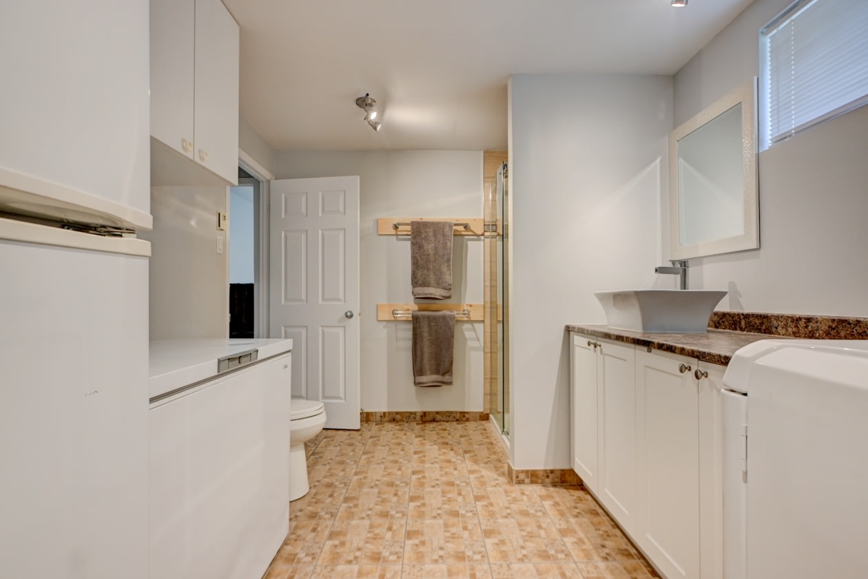 Salle de bains — 1978 Rue De Beaufort, Saint-Jérôme, J5L 1E1, Saint-Jérôme