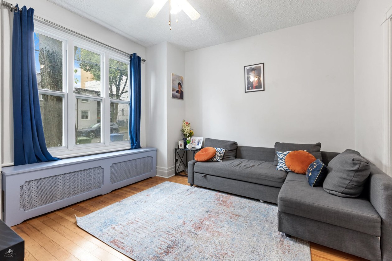 Salon — 682 - 684 Av. Joffre, Québec