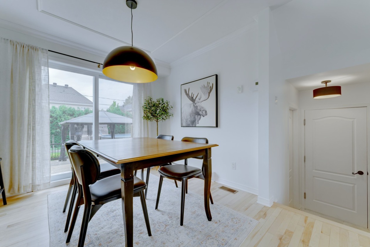 Salle à manger — 141, Mtée des Trinitaires, Saint-Basile-le-Grand, J3N1T9, Saint-Basile-le-Grand