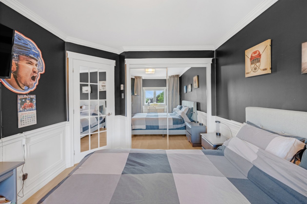Chambre à coucher — 3345 Rue des Cerisiers, Sainte-Marie-Madeleine