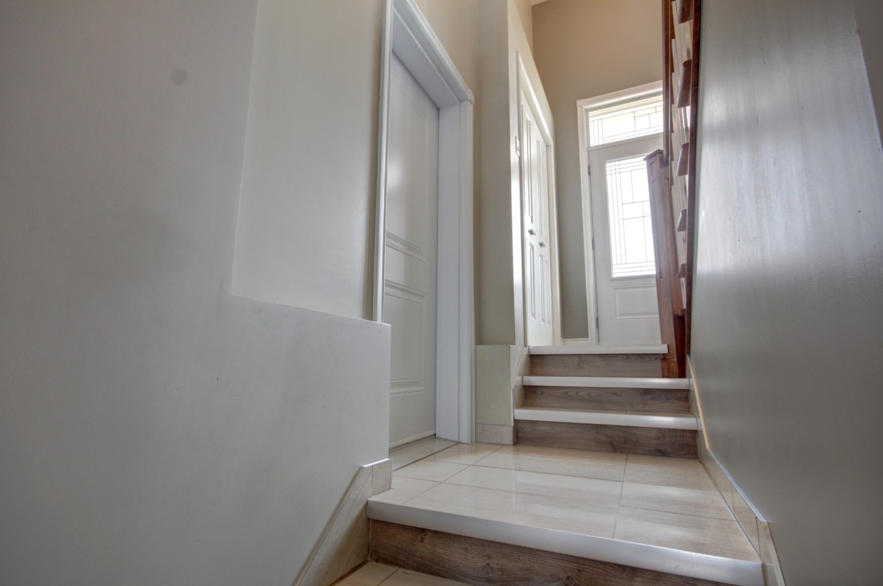 Escalier — 1742 Rue des Archanges, Saguenay