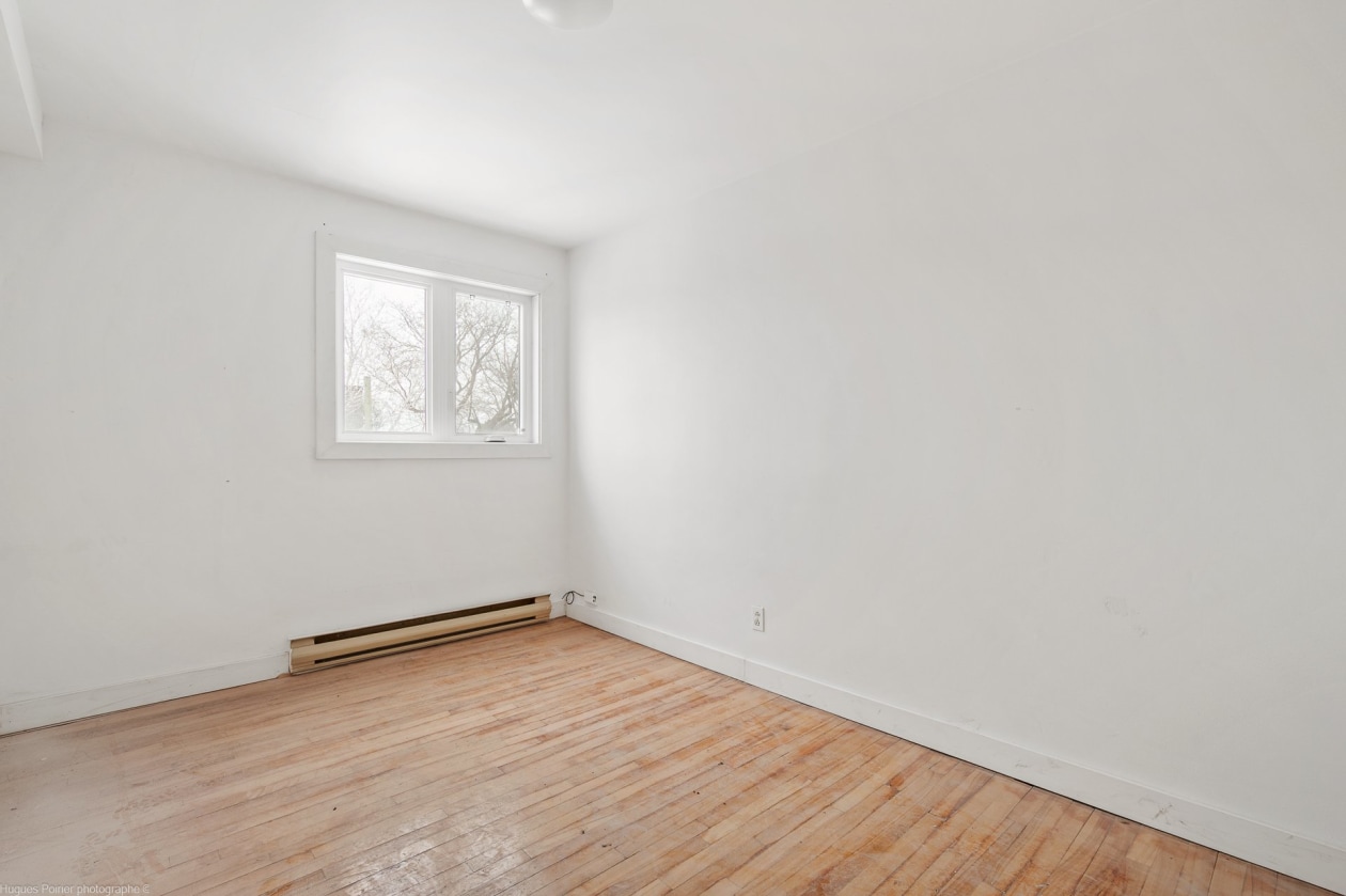 Chambre à coucher — 9048 - 9050, Av. Dubuisson, Montréal (Mercier/Hochelaga-Maisonneuve), H1L2W8, Montréal (Mercier/Hochelaga-Maisonneuve)