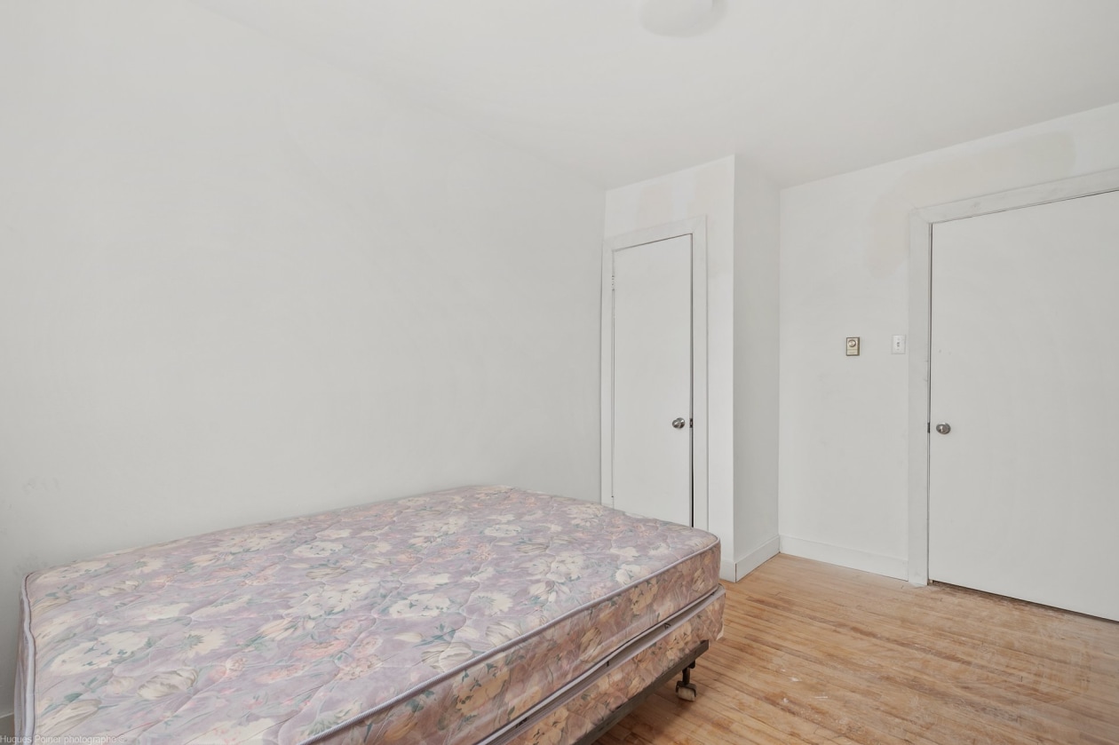 Chambre à coucher — 9048 - 9050, Av. Dubuisson, Montréal (Mercier/Hochelaga-Maisonneuve), H1L2W8, Montréal (Mercier/Hochelaga-Maisonneuve)