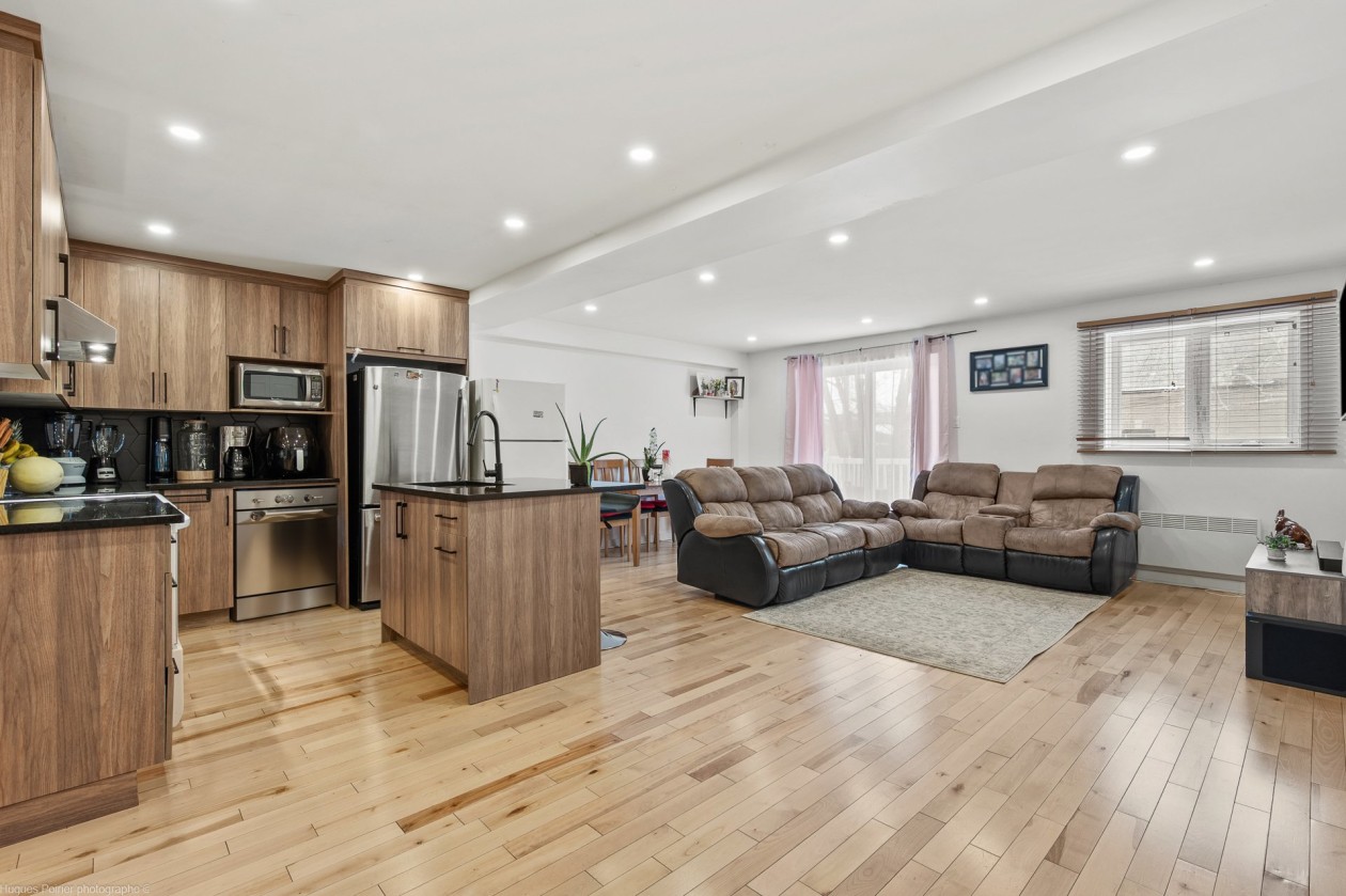 9048 - 9050, Av. Dubuisson — photo 1