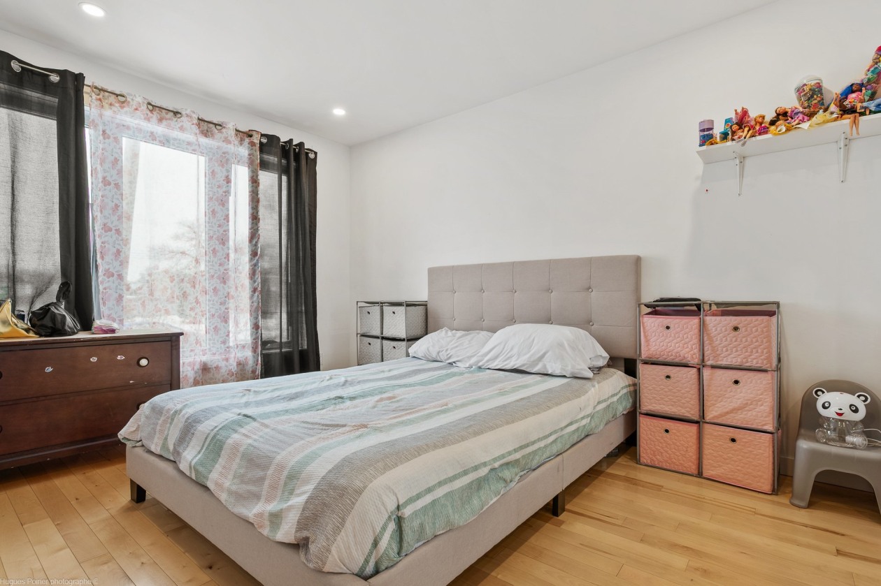 Chambre à coucher — 9048 - 9050, Av. Dubuisson, Montréal (Mercier/Hochelaga-Maisonneuve), H1L2W8, Montréal (Mercier/Hochelaga-Maisonneuve)