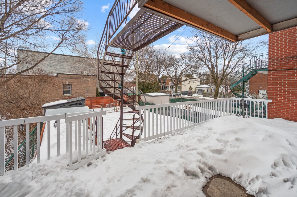 Face arrière — 9048 - 9050, Av. Dubuisson, Montréal (Mercier/Hochelaga-Maisonneuve), H1L2W8, Montréal (Mercier/Hochelaga-Maisonneuve)