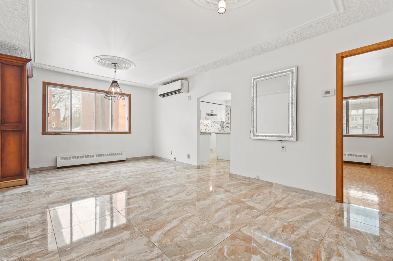 Corridor — 5860 - 5866, Rue Crevier, Montréal (Montréal-Nord), H1G2C8, Montréal (Montréal-Nord)