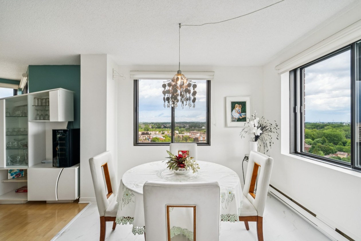 Salle à manger — 6900, Boul. Gouin E., 1407, Montréal (Montréal-Nord), H1G6L9, Montréal (Montréal-Nord)