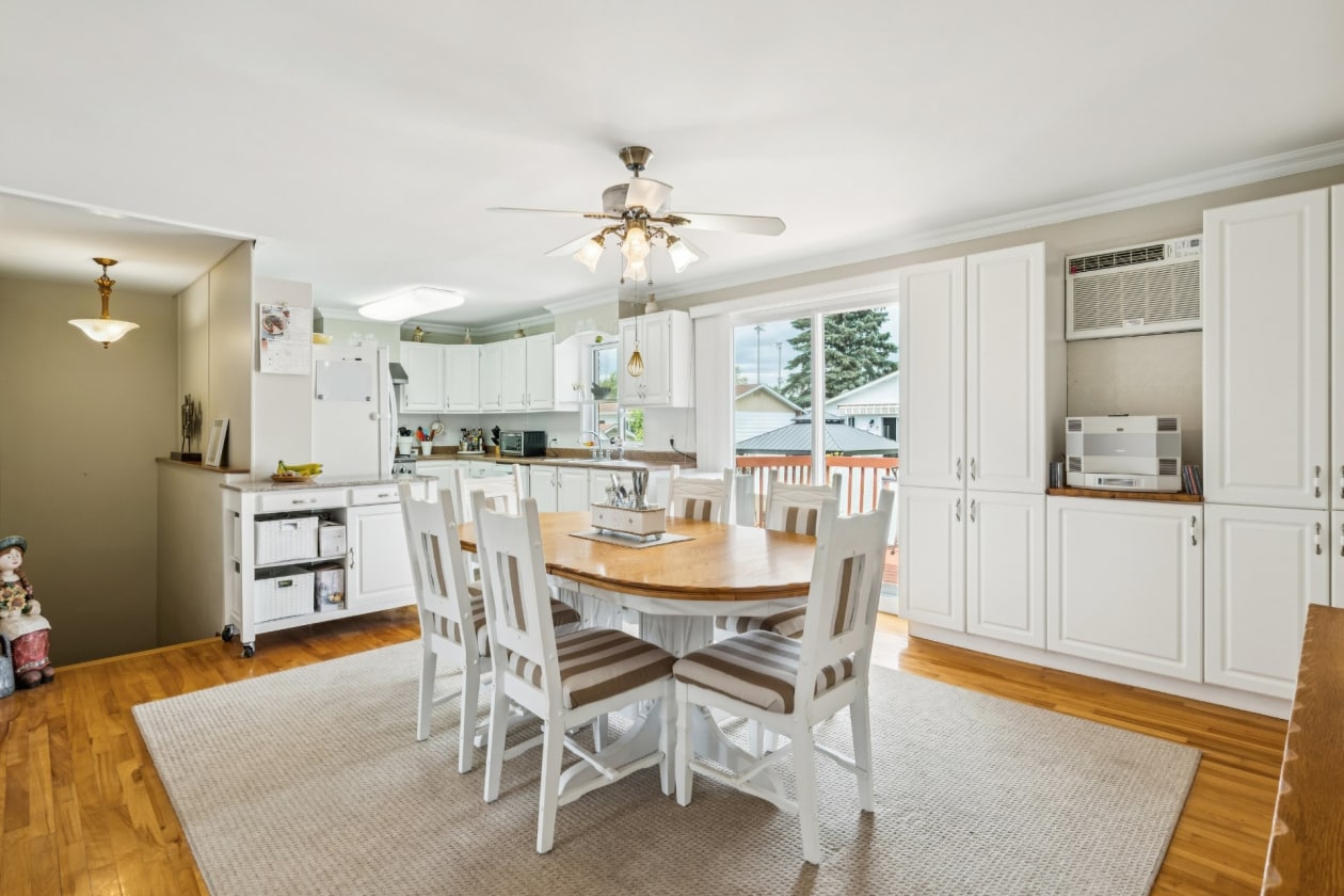 Salle à manger — 7379, 19e Avenue, Laval (Laval-Ouest), H7R3E5, Laval (Laval-Ouest)