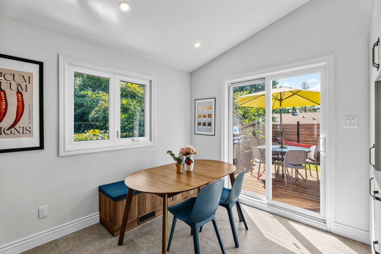 Salle à manger — 49 Rue l'Auberivière, Laval, H7L 1B6, Laval
