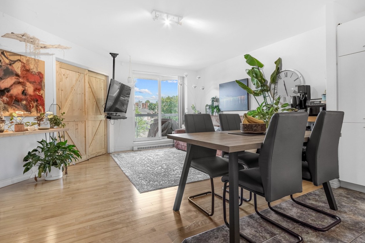 Salle à manger — 4420 Rue Le Monelier, Québec