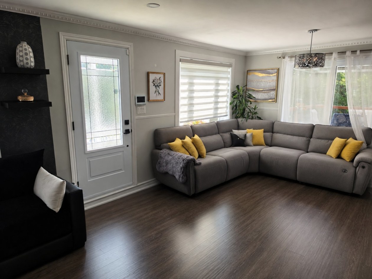 Salon — 1129, 42e Avenue, Laval (Fabreville), H7R1T5, Laval (Fabreville)