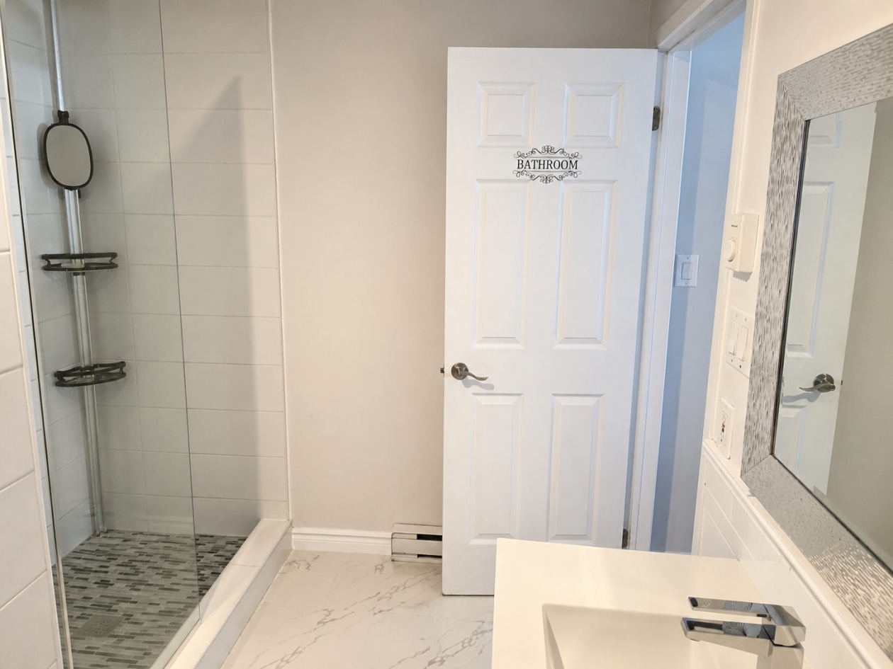 Salle de bains — 1129, 42e Avenue, Laval (Fabreville), H7R1T5, Laval (Fabreville)