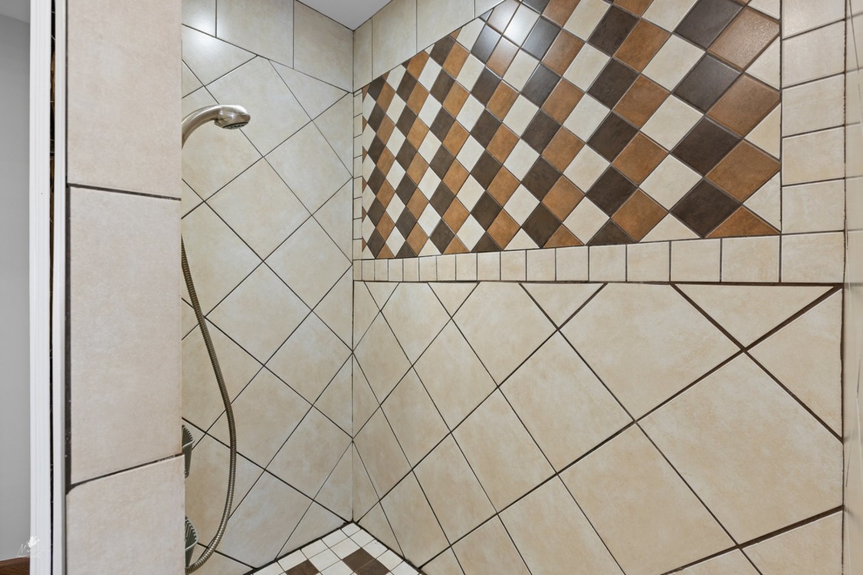 Salle de bains — 351 Rue Séguin, Québec