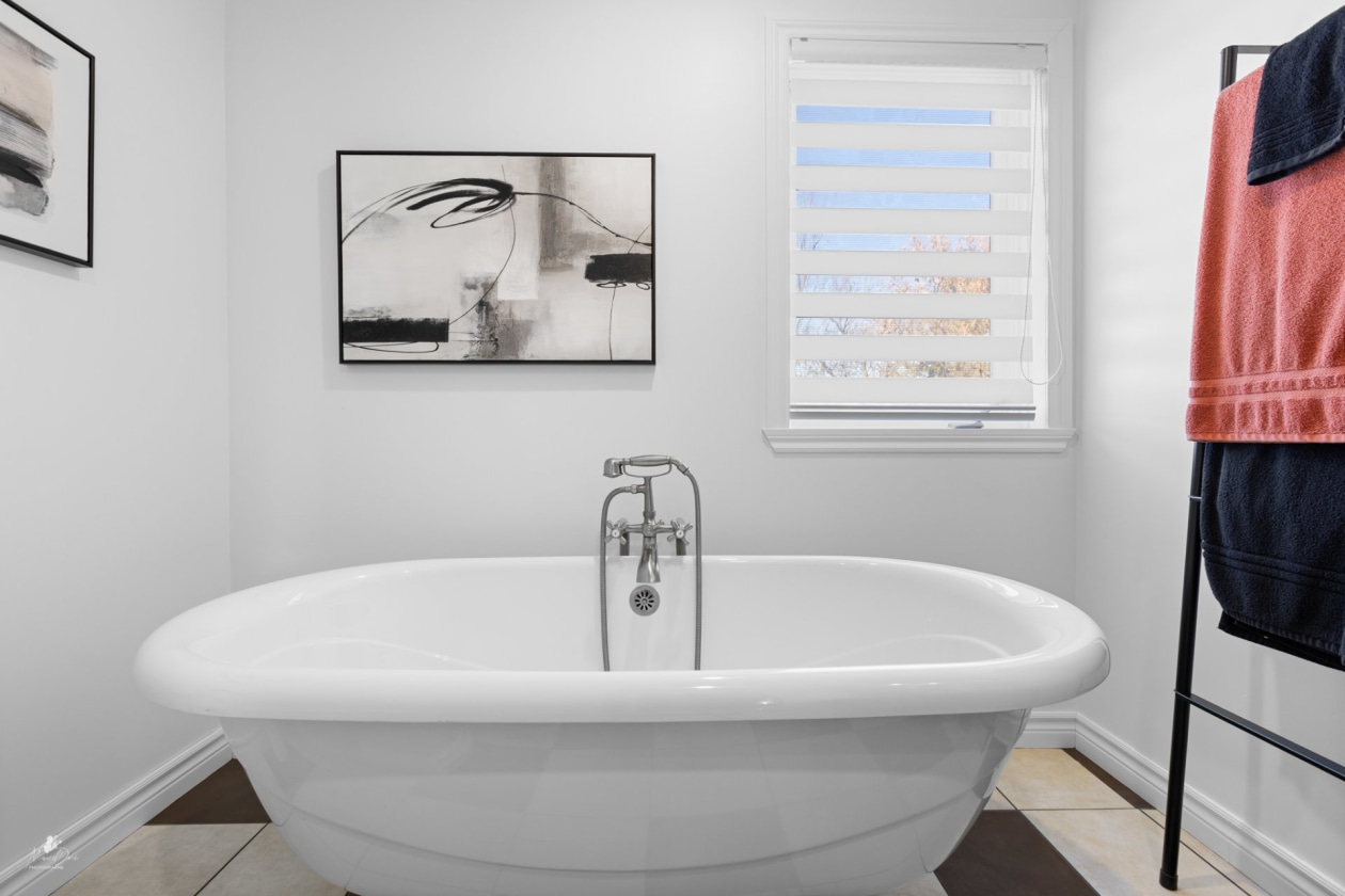 Salle de bains — 351 Rue Séguin, Québec