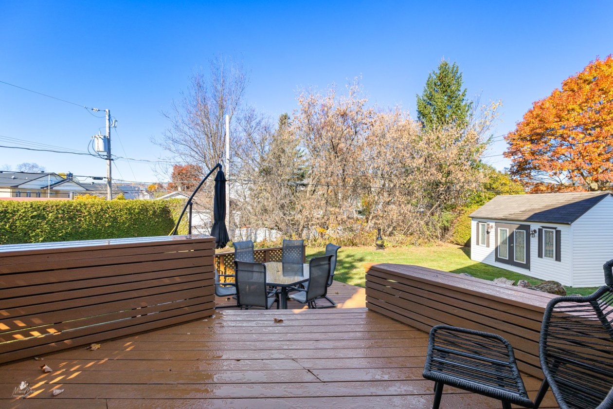 Balcon — 351 Rue Séguin, Québec