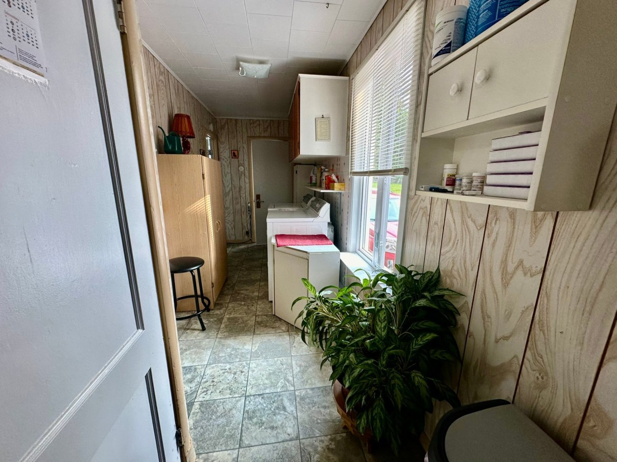 Corridor — 468 Rue Notre-Dame O., Trois-Pistoles