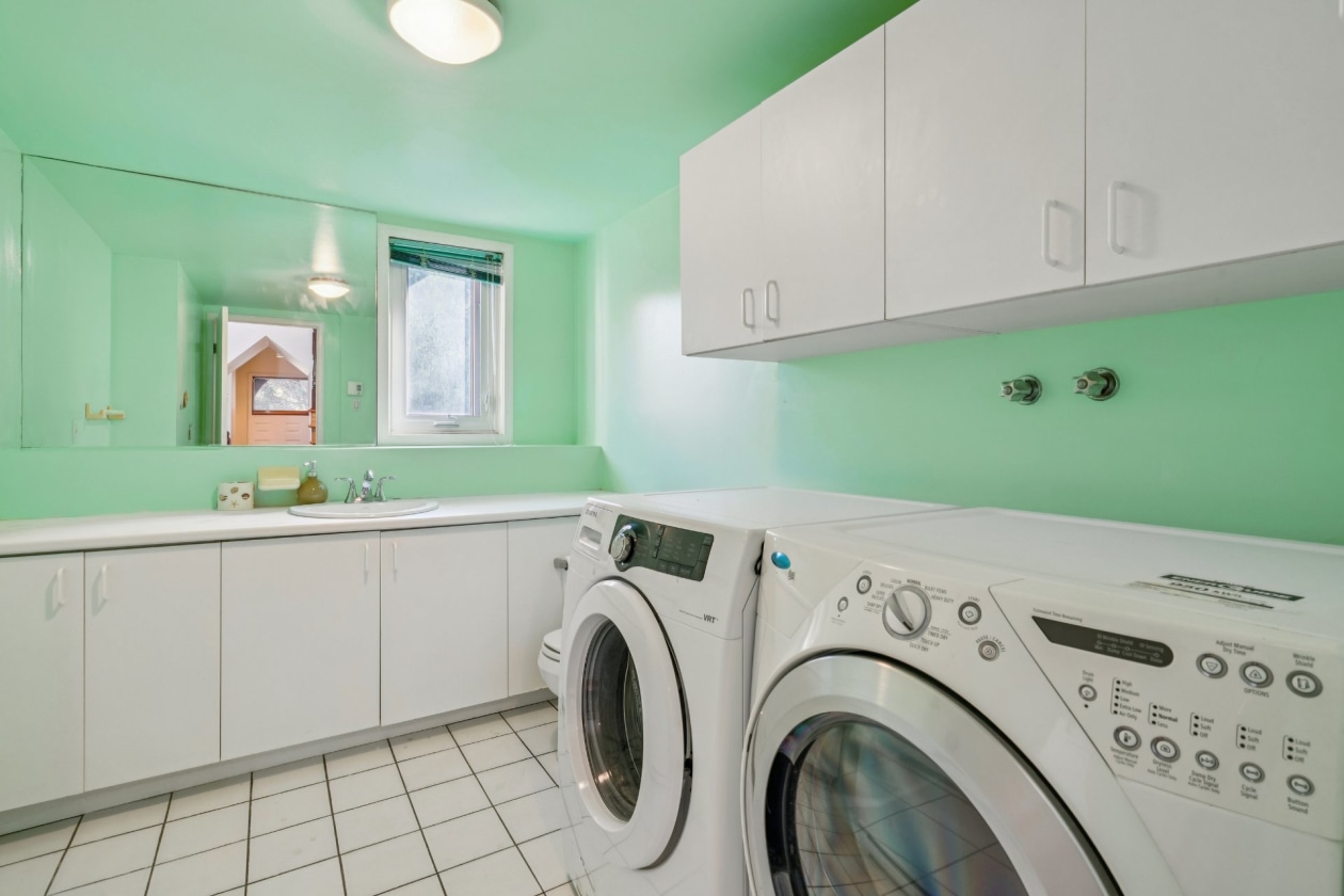 Salle de lavage — 3581, Rue Edgar-Leduc, Montréal (Lachine), H8T3L4, Montréal (Lachine)