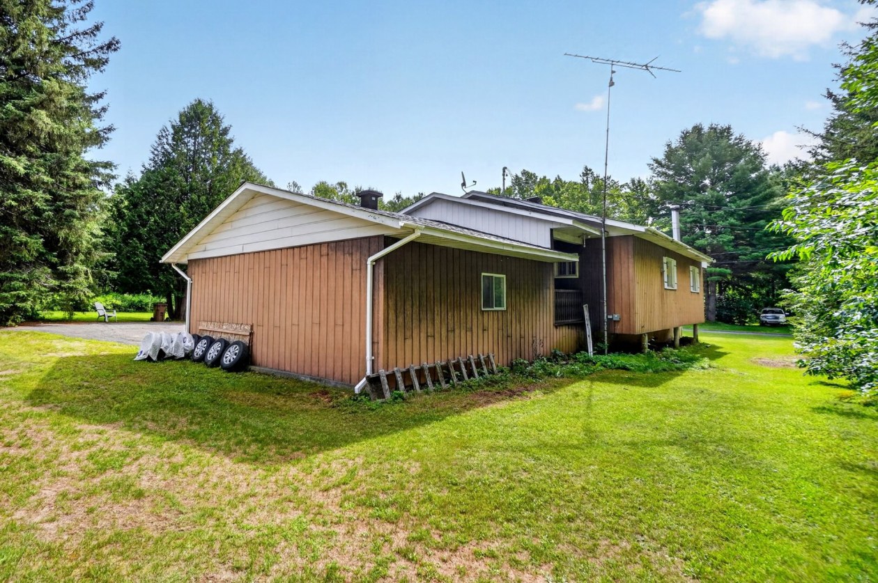 Extérieur — 418 4e avenue de la Rivière-L'Assomption, Saint-Félix-de-Valois