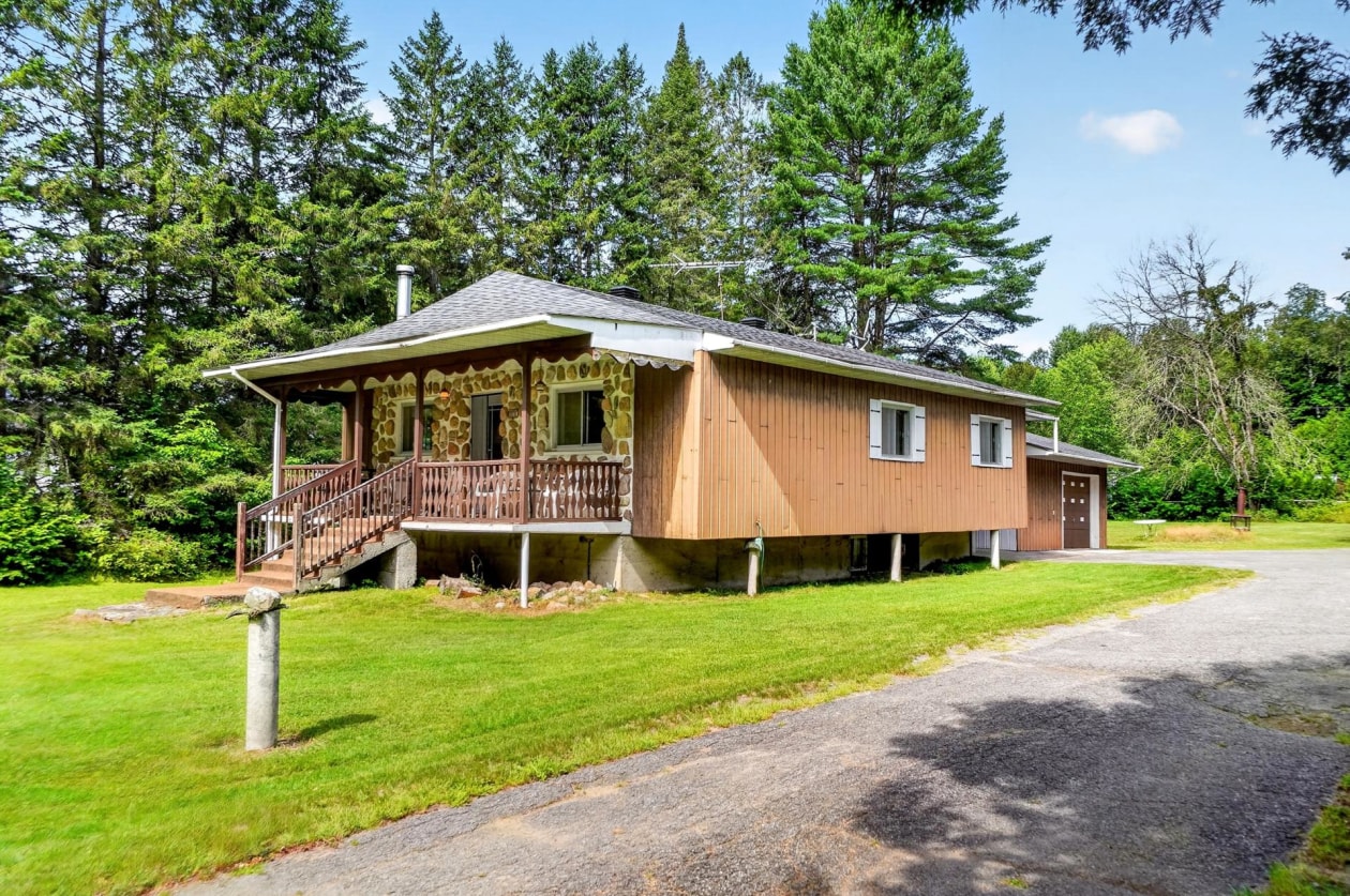 Façade — 418 4e avenue de la Rivière-L'Assomption, Saint-Félix-de-Valois