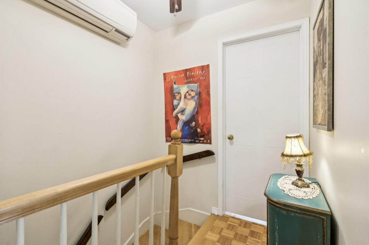 Escalier — 5578, Rue Louis-Dumouchel, Montréal (Mercier/Hochelaga-Maisonneuve), H1K5G2, Montréal (Mercier/Hochelaga-Maisonneuve)