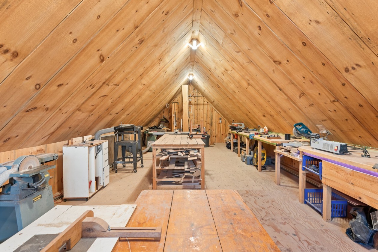 Atelier — 665, Rue Vincent-Sicari, Sainte-Julienne, J0K2T0, Sainte-Julienne