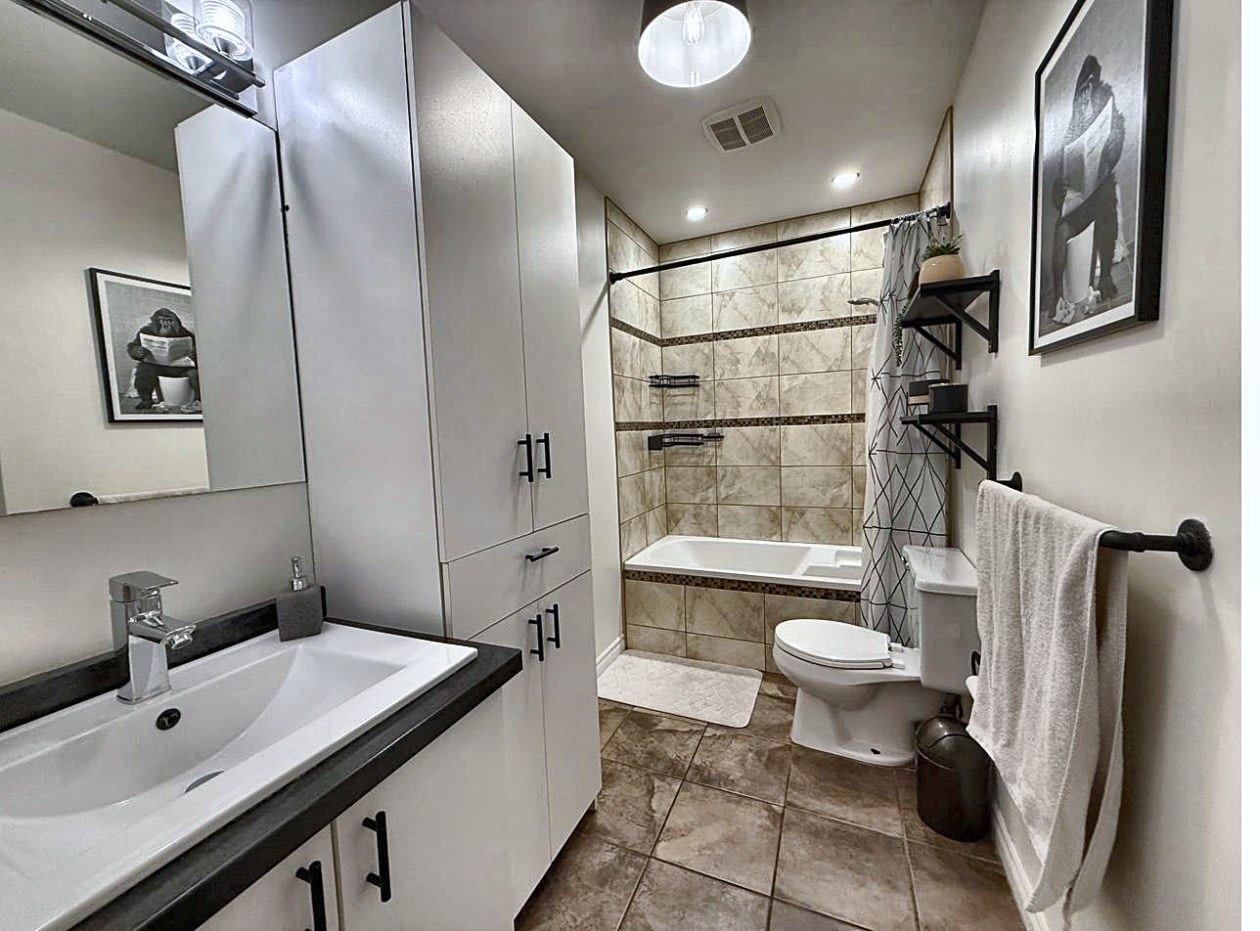 Salle de bains — 8036 8e allée, Drummondville, J2A 2J5, Drummondville