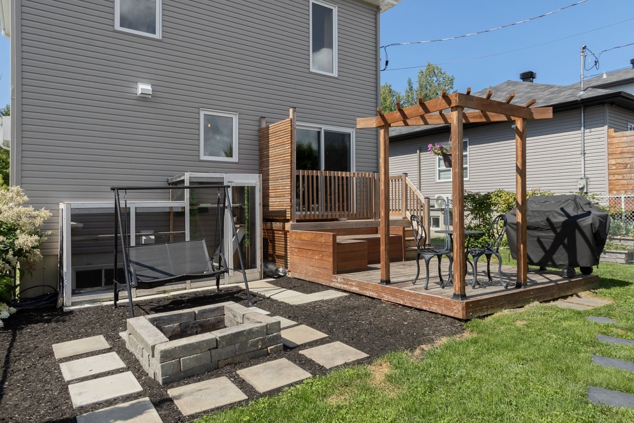 Cour — 302, Rue Simone-Routier, Québec (Beauport), G1B0M3, Québec (Beauport)
