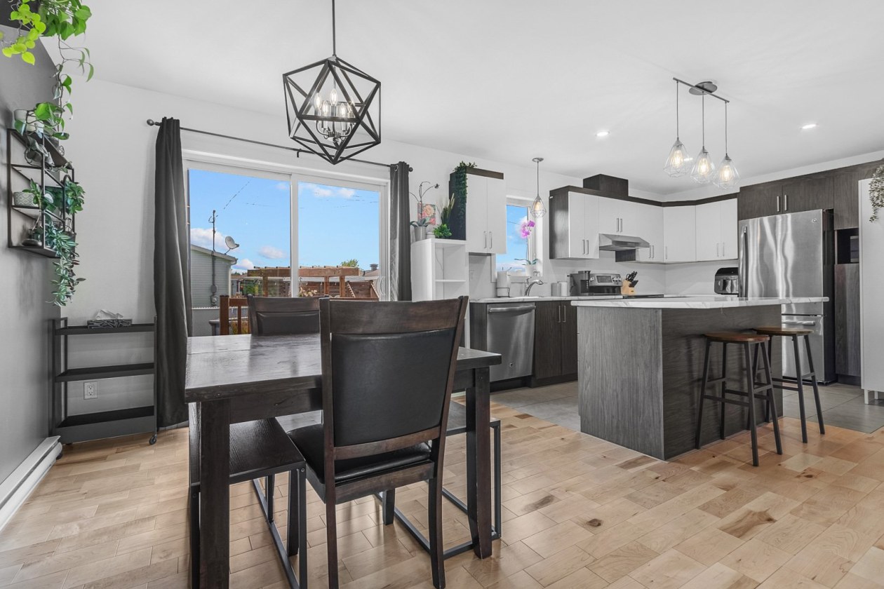 Salle à manger — 302, Rue Simone-Routier, Québec (Beauport), G1B0M3, Québec (Beauport)