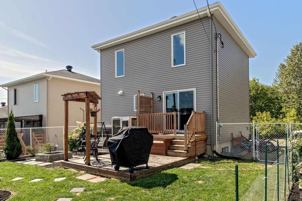 Cour — 302, Rue Simone-Routier, Québec (Beauport), G1B0M3, Québec (Beauport)