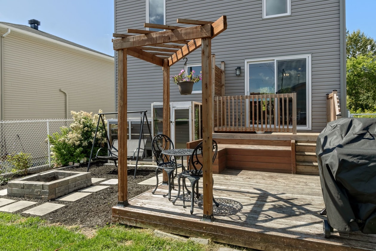 Cour — 302, Rue Simone-Routier, Québec (Beauport), G1B0M3, Québec (Beauport)
